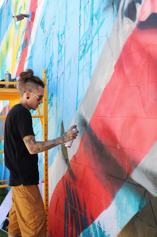 Common Citizen mural by Wetiko, behind the scenes, photo 8