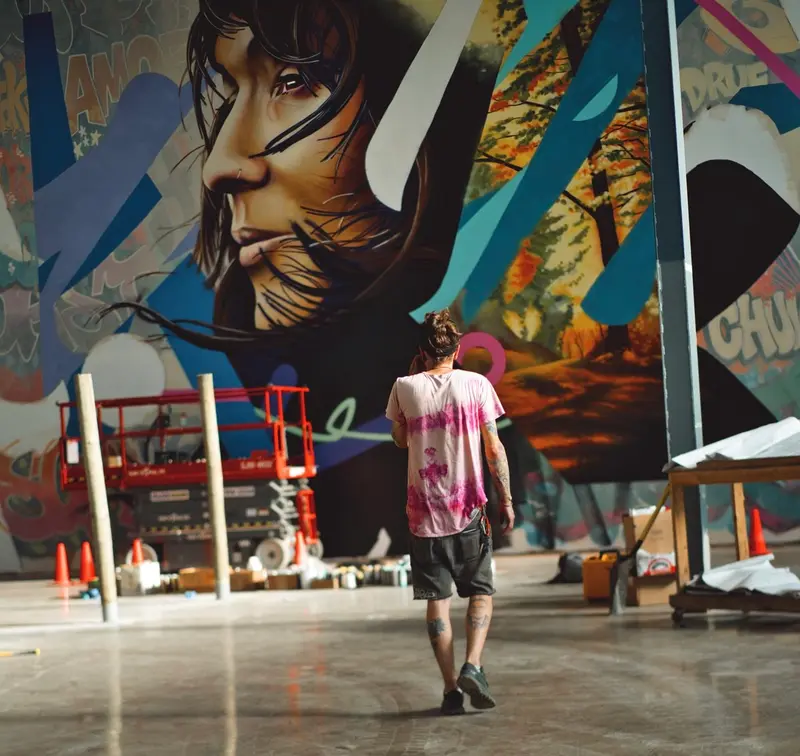 Sun Communities mural by Wetiko, behind the scenes, photo 3